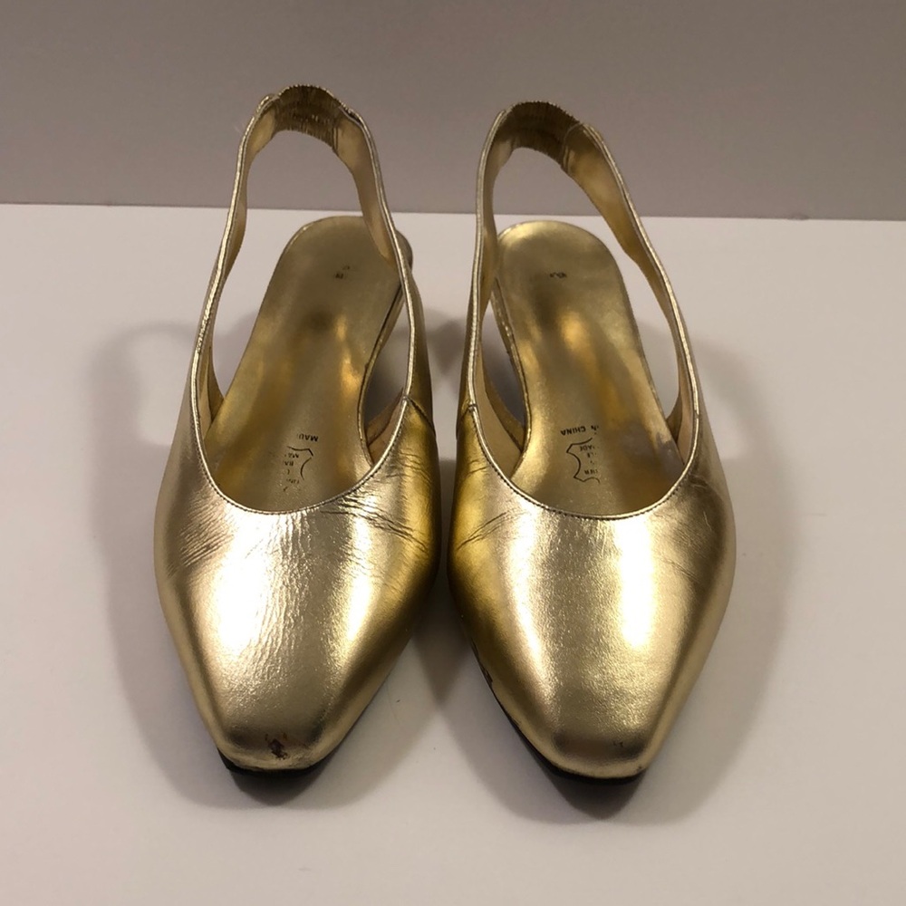 Gold Sling-Back Closed Toe Shoes w/1.5” Heels, Needs Repairs
